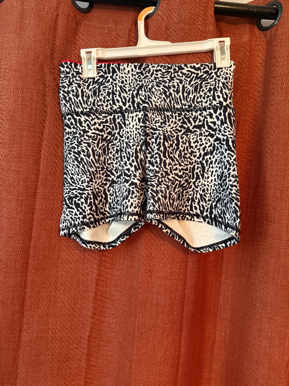 Fabletics 4inch shorts